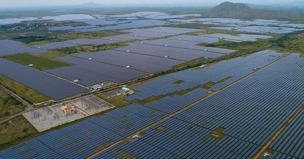 https://renergyinfo.com/top-five-largest-solar-power-plants-in-india-2023/